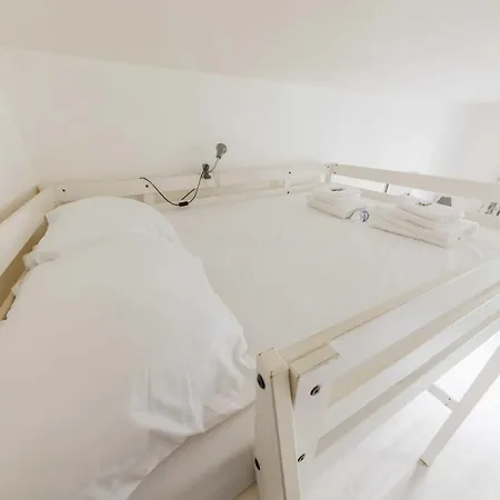 Cozy Studio In The Heart Of Montmartre - Blanches 2 * Paris